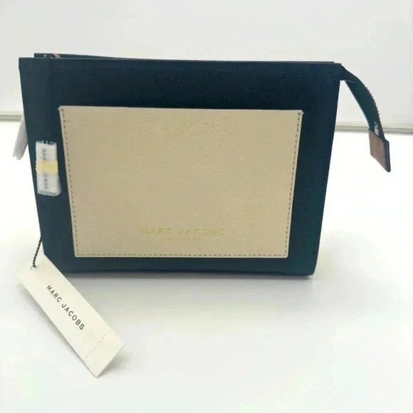 🔥FINAL BEST PRICE 🔥 BNWT Marc Jacobs Pouch/Clutch - Picture 1 of 2